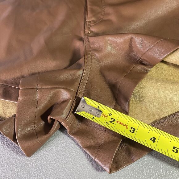 HOLLISTER Shorts Ultra High Rise Faux Leather Front Pockets Fall Womens L Brown - Picture 6 of 8